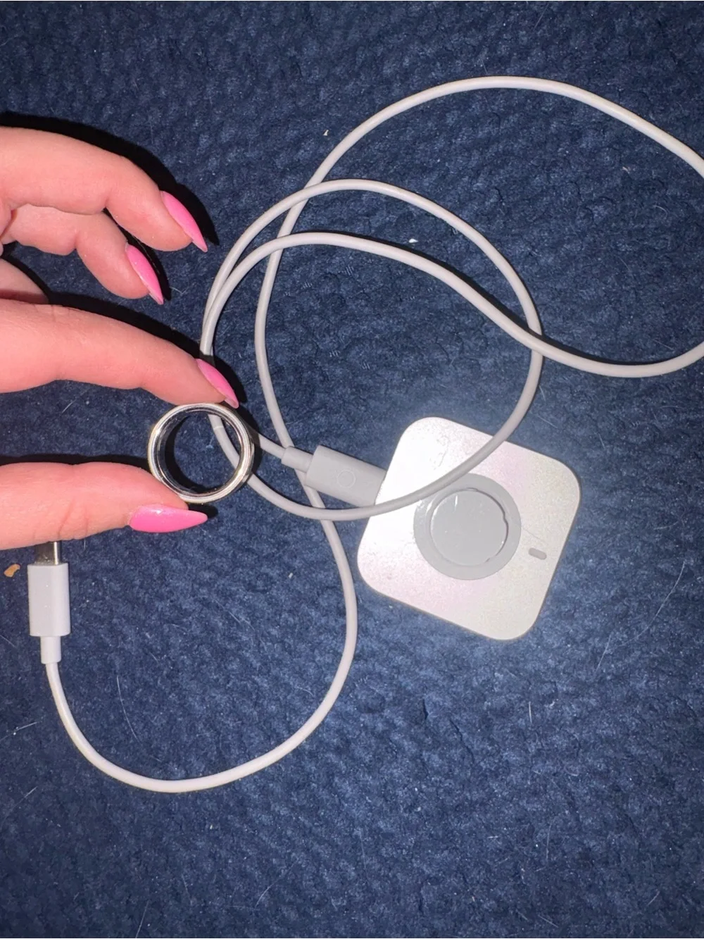 Oura Ring 4 Size 10 with Charger Cable - Gold